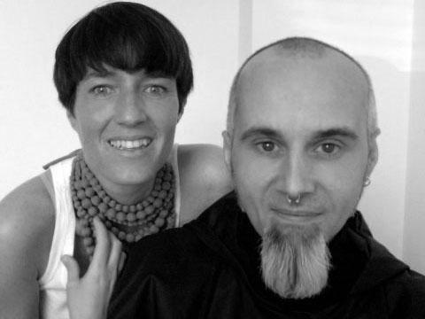 The curious names of agency: La madre de los  Beatles